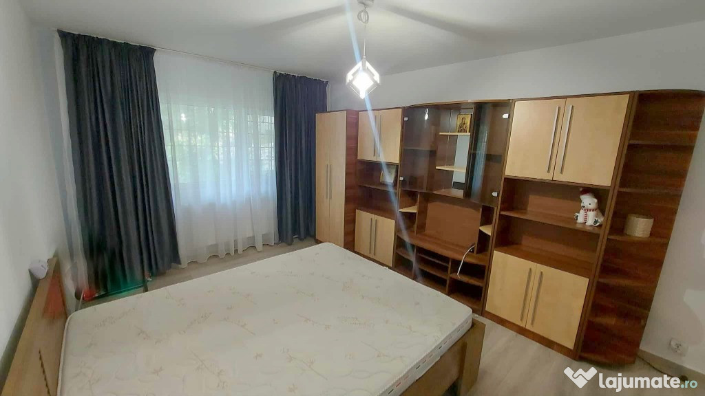 Apartament 1 camera D, Palatul de Justitie, Podul de Fier