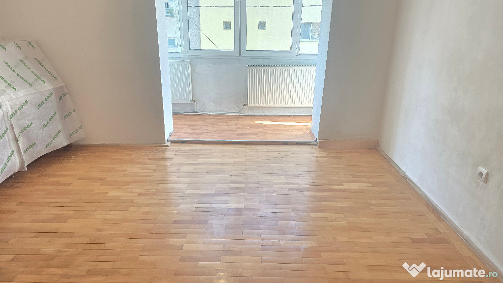 Vand apartament de 3 camere in Deva, Imp.Traian, etaj 2,