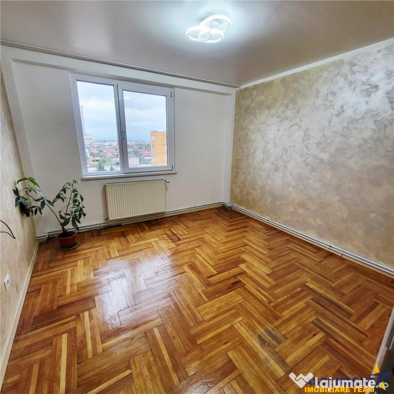 Apartament 3 camere,decomandat, renovat, suprafata generoasa