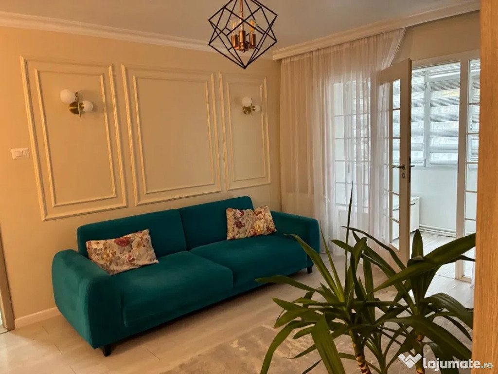 Apartament 3 camere , in Dacia