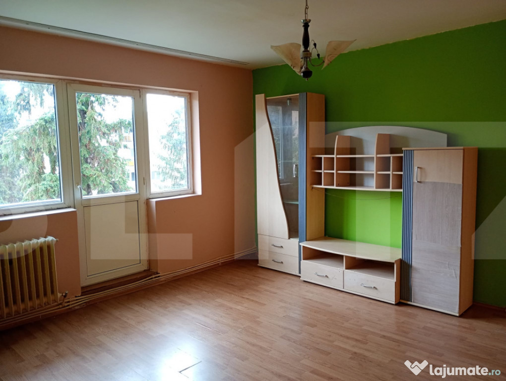 Apartament cu 2 camera, zona Spitalului/Stadionului