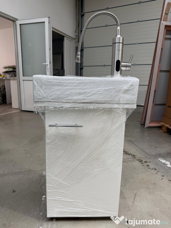 Chiuveta mobila cu baterie