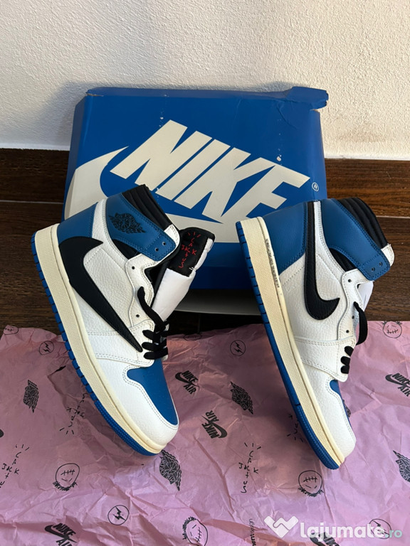 Jordan 1 High X Travis Scott (42)