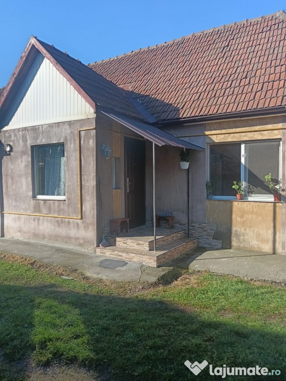 Tautii de Sus, casa caramida,7,5 ari teren