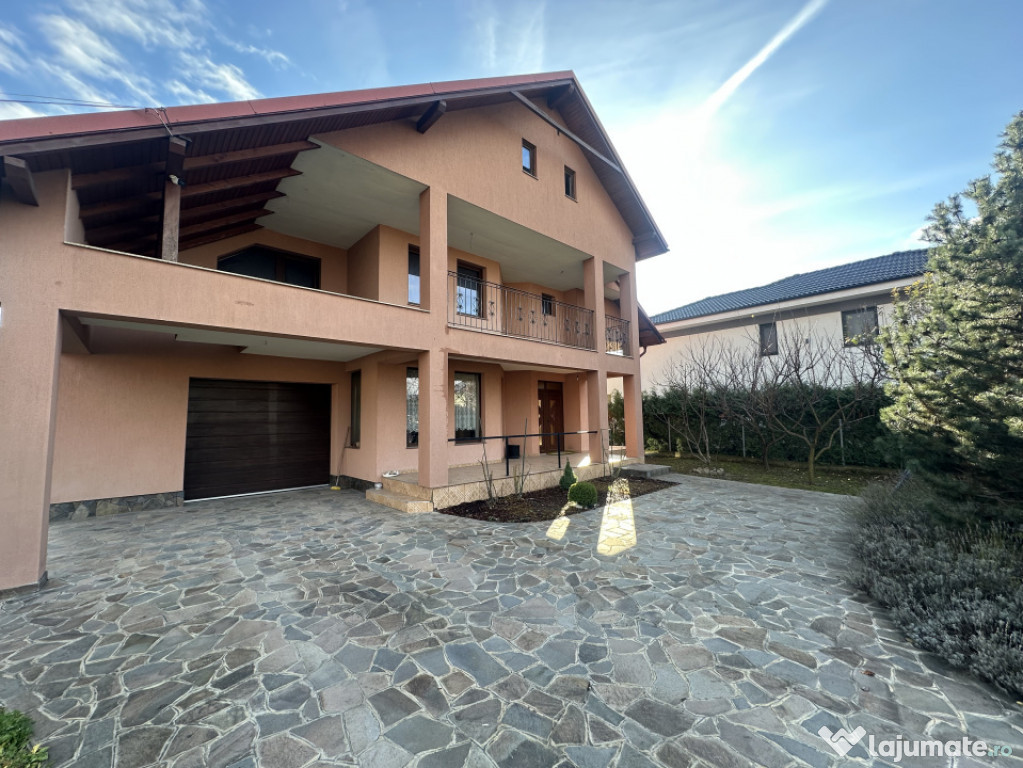 Vilă 330 mp utili + 970 mp teren, zona Independentei