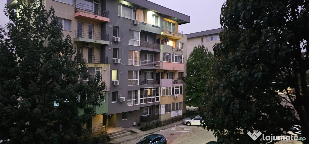 Tomis plus .Cel mai bun pret, 2 camere , mobilat , utilat , etaj 2