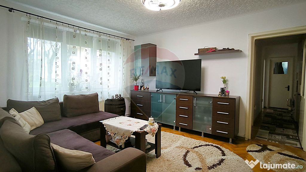 Apartament spațios 4 camere – Parter – Strada Turda,...