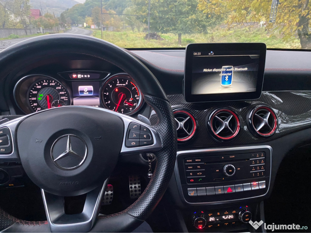 Mercedes Benz CLA 45 AMG