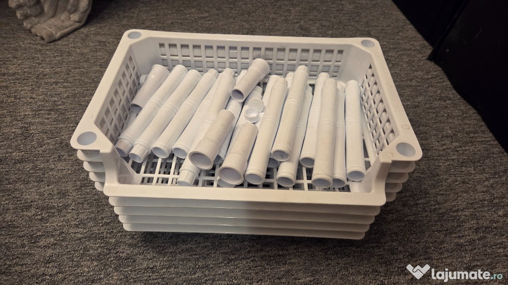 Raft plastic cu 4 etajere