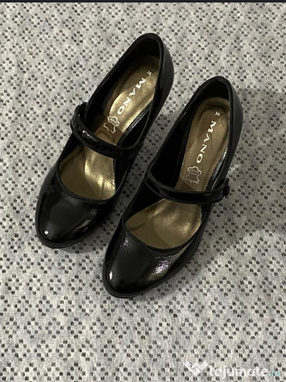 Pantofi NOI firma ECCO casual mărimea 35/36.