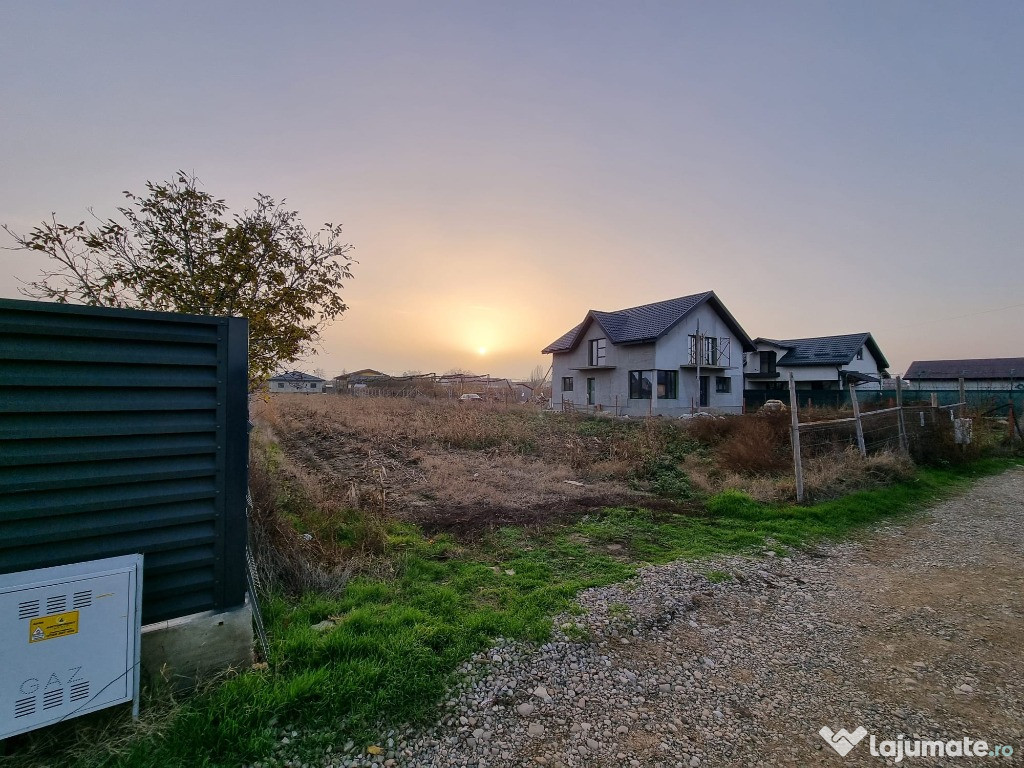 Teren intravilan 1.567 mp – Comuna Mărăcineni, sat Potoceni – Zonă în