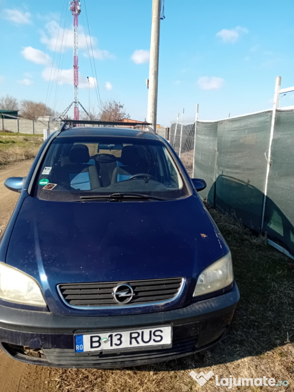 Vând Opel Zafira 2001