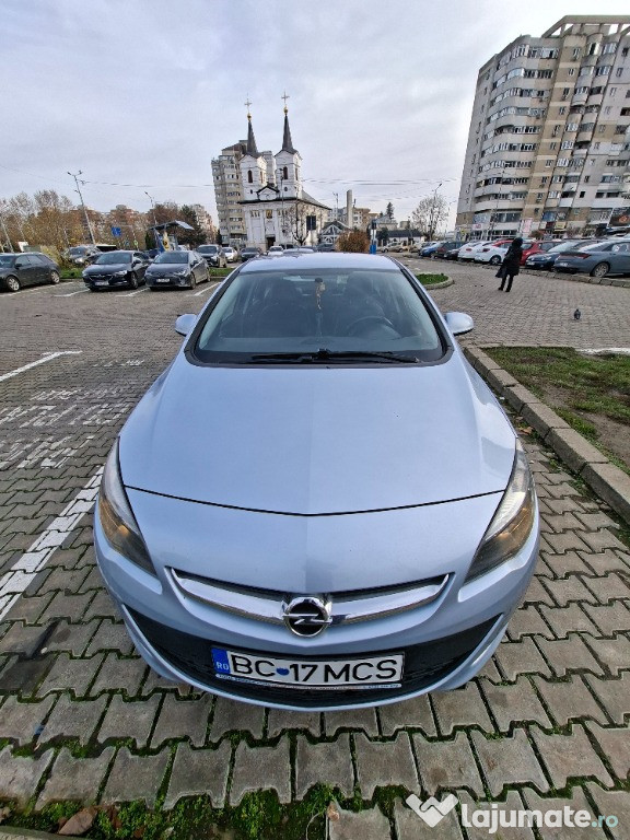Opel Astra J 1,4 Turbo 140 CP Enjoy S/S