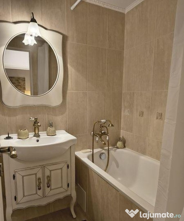 Decebal etaj 2 decomandat