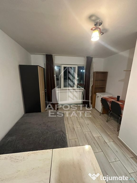 Apartament cu o camera, zona Umt