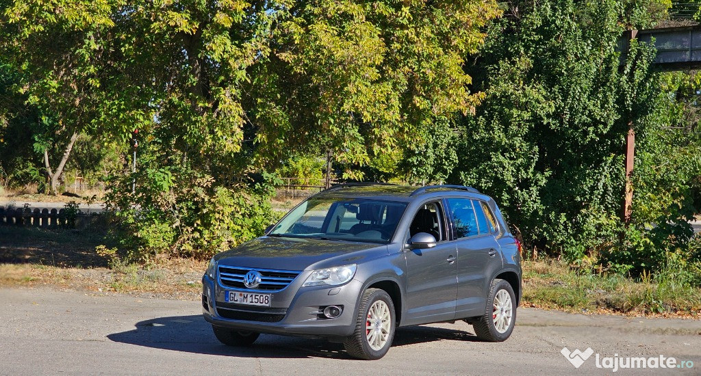 VW Tiguan 1.4TSI 4Motion Navigatie Panorama SenzoriParcare