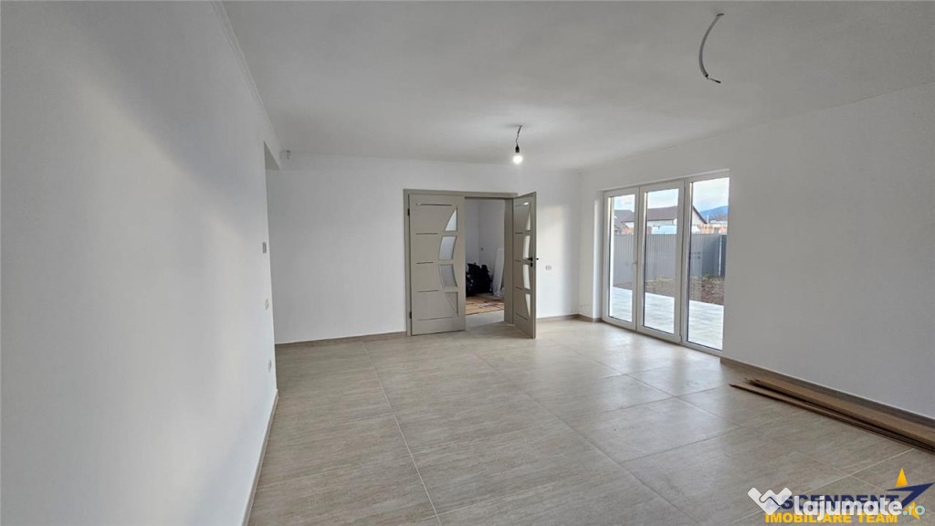 Casa finisaje apreciabile, 500mp teren, Tarlungeni, Brasov