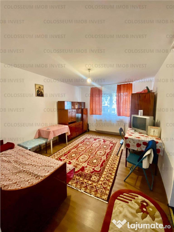 Garsoniera semidecomandat - zona Tractorul