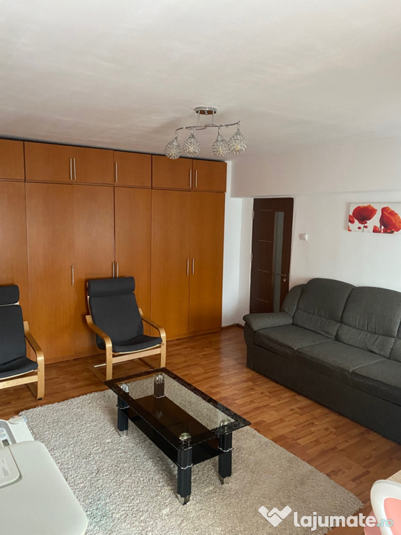 Apartament 2 camere centru