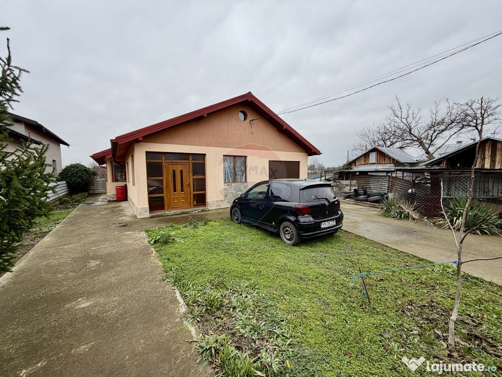 Casă / Vilă cu 4 camere Vanatori