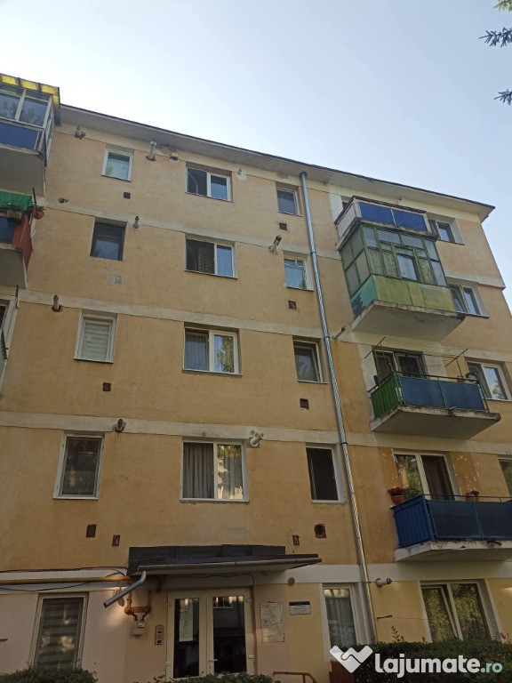 De vânzare apartament cu 3 camere în Sfântu Gheorghe