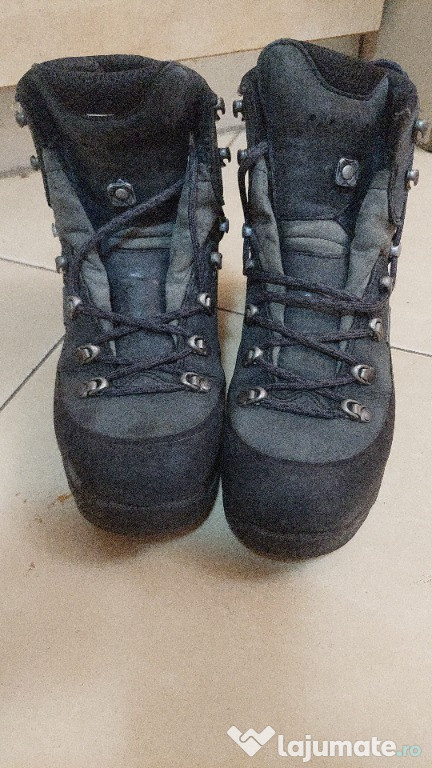 Bocanci Lowa mărimea 39.5