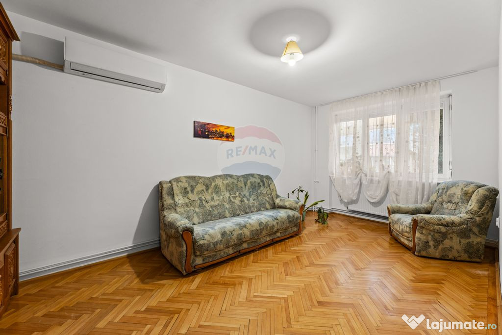 Apartament cu 4 camere de închiriat în zona Banu Maracine