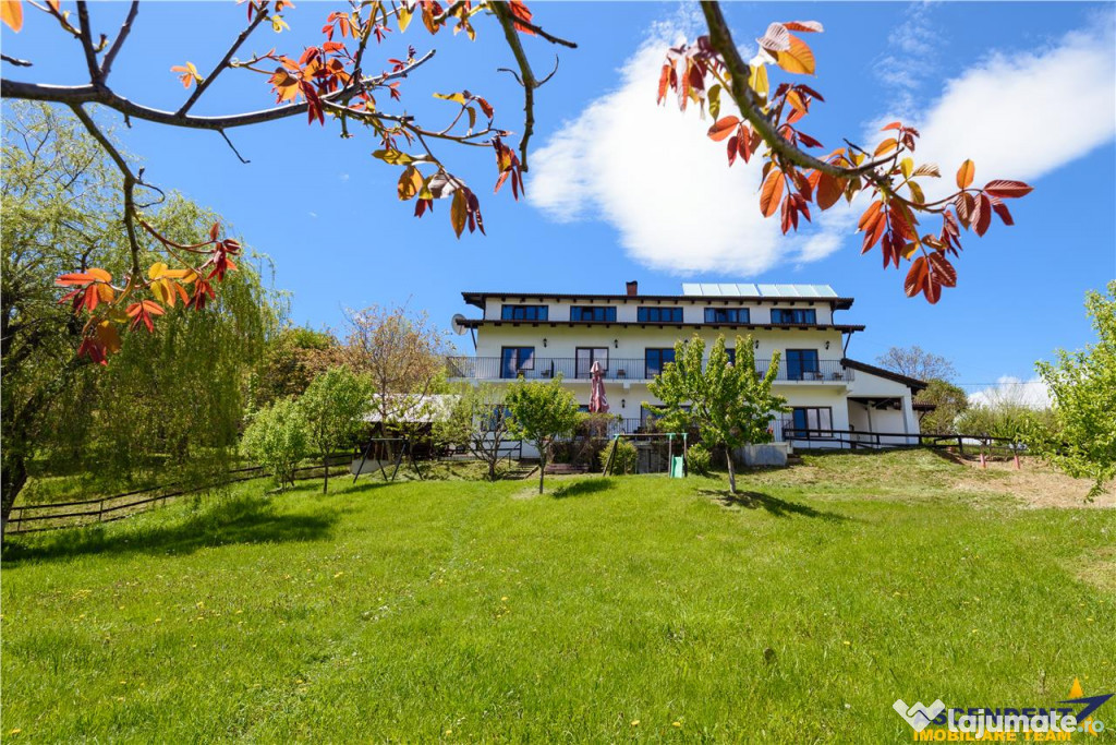 Pensiune cu priveliste fabuloasa, zona boema, Bran, Brasov.