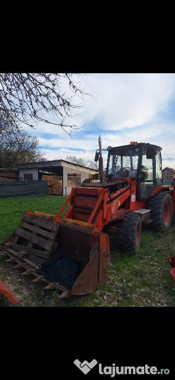Buldoexcavator Fai Komatsu