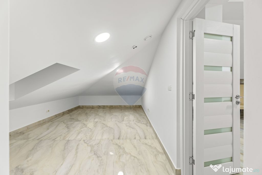 Spațiu comercial de închiriat la mansarda