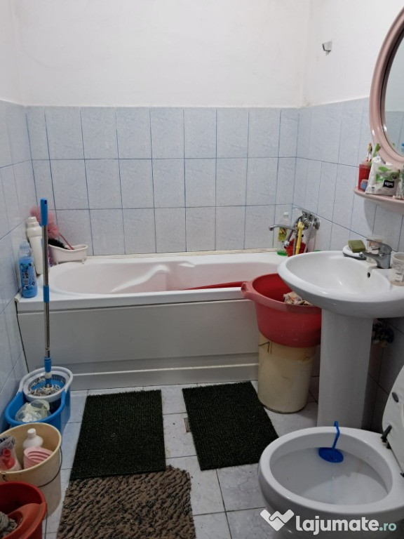 Apartament 2 cam 44 mp, et.2 Apahida