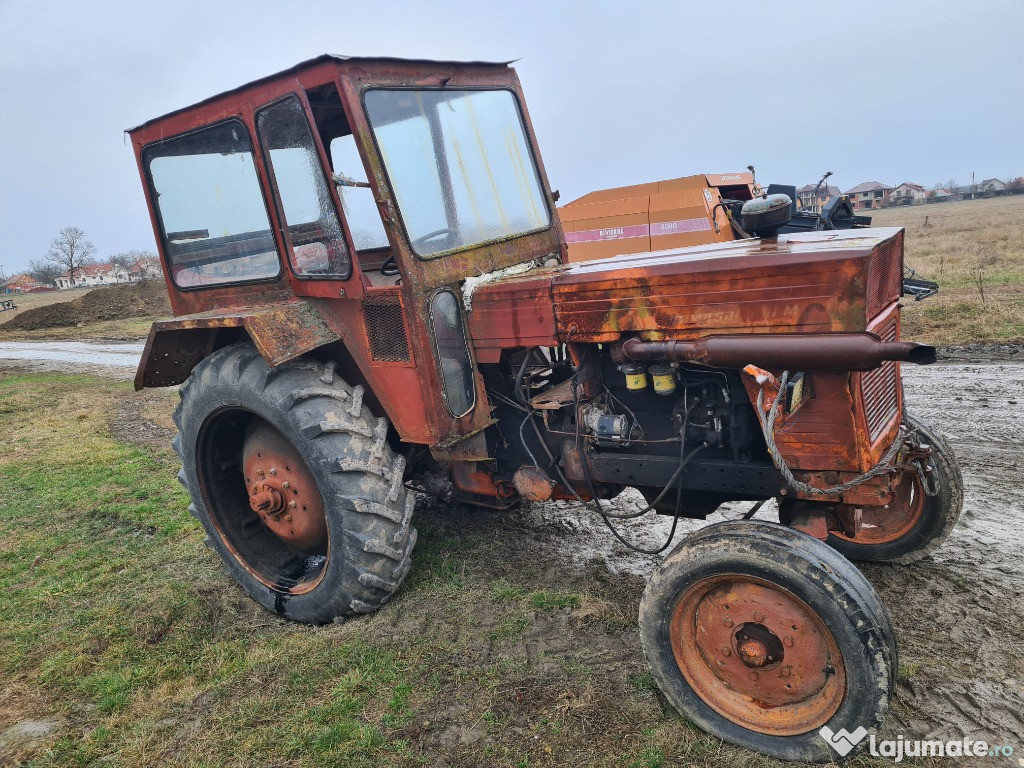 Ifron și două tractoare U650