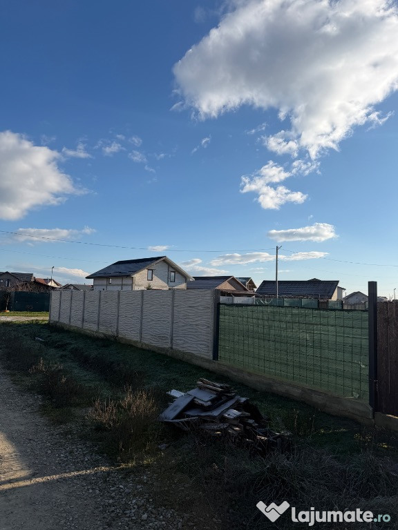 Vând teren în Dascalu
