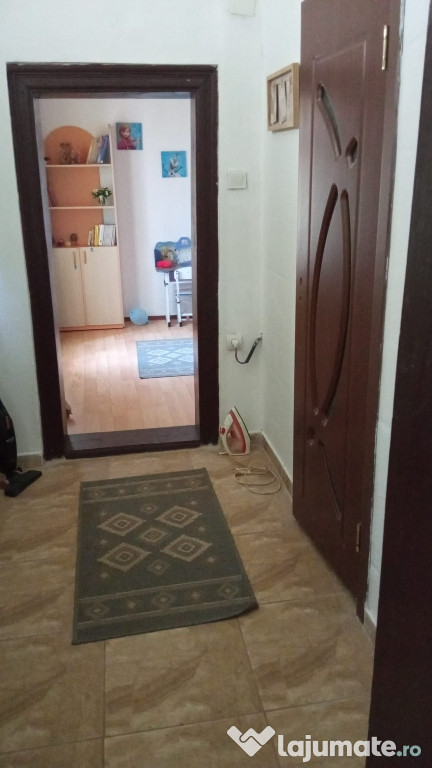 Vând casa în comuna Grădiștea sat rasa