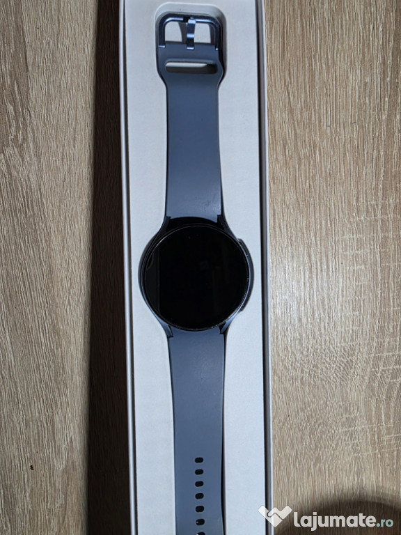 Vând Samsung Galaxy Watch5