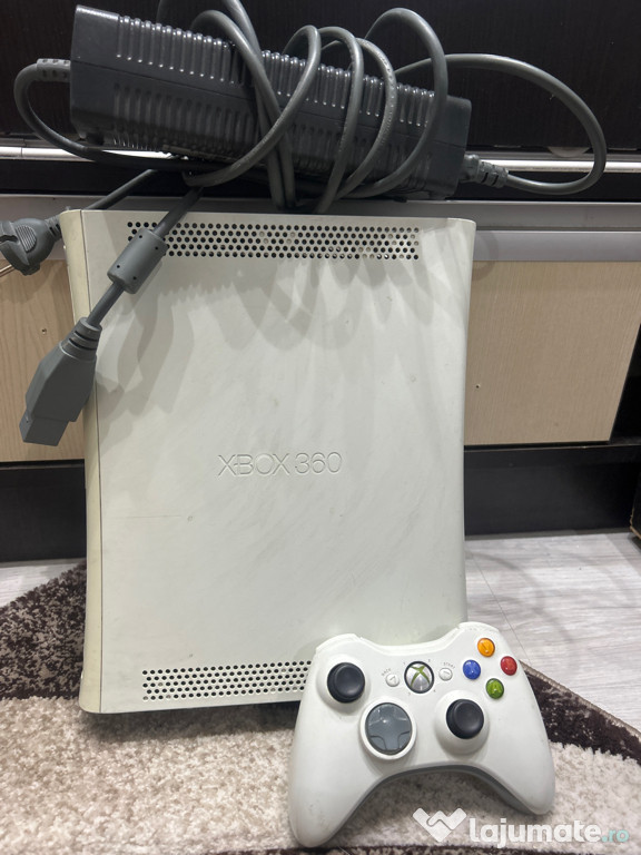 Xbox 360 cu o maneta