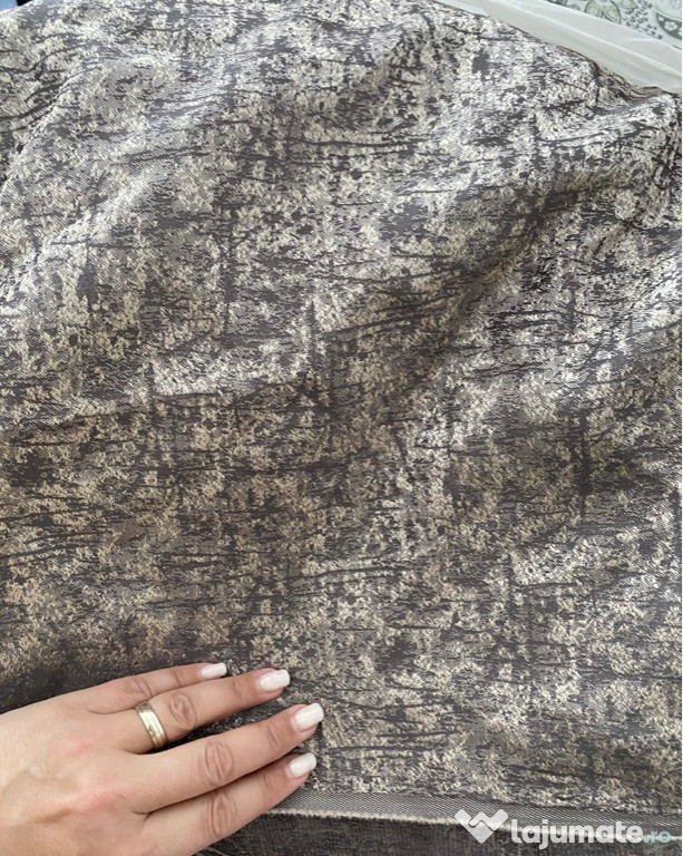 Material draperii nou