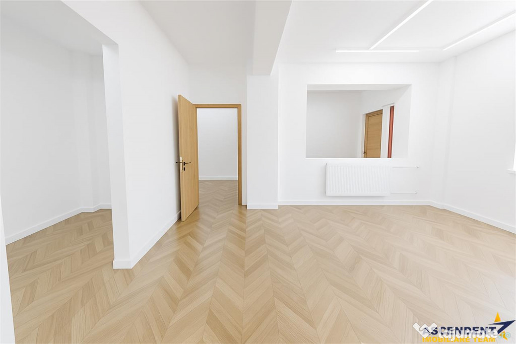 Rezidential Investitional: apartament 2 camere si garaj pro