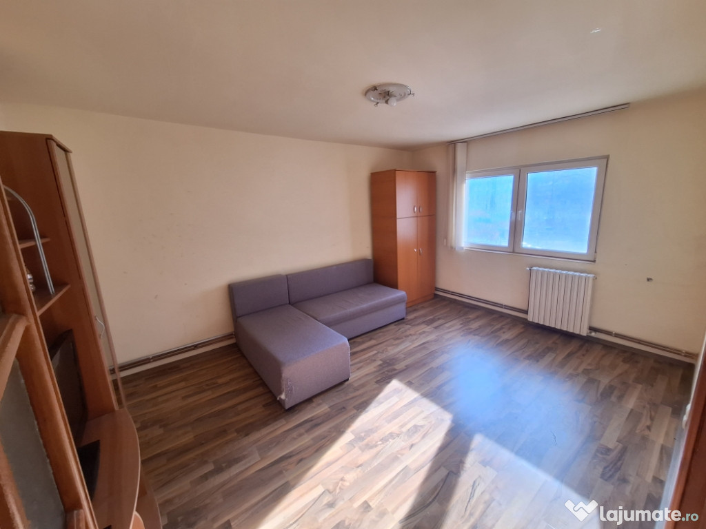 VAND SAU SCHIMB -APARTAMENT 3 CAMERE -INEL 2 -ETAJ 2 -2 BAI