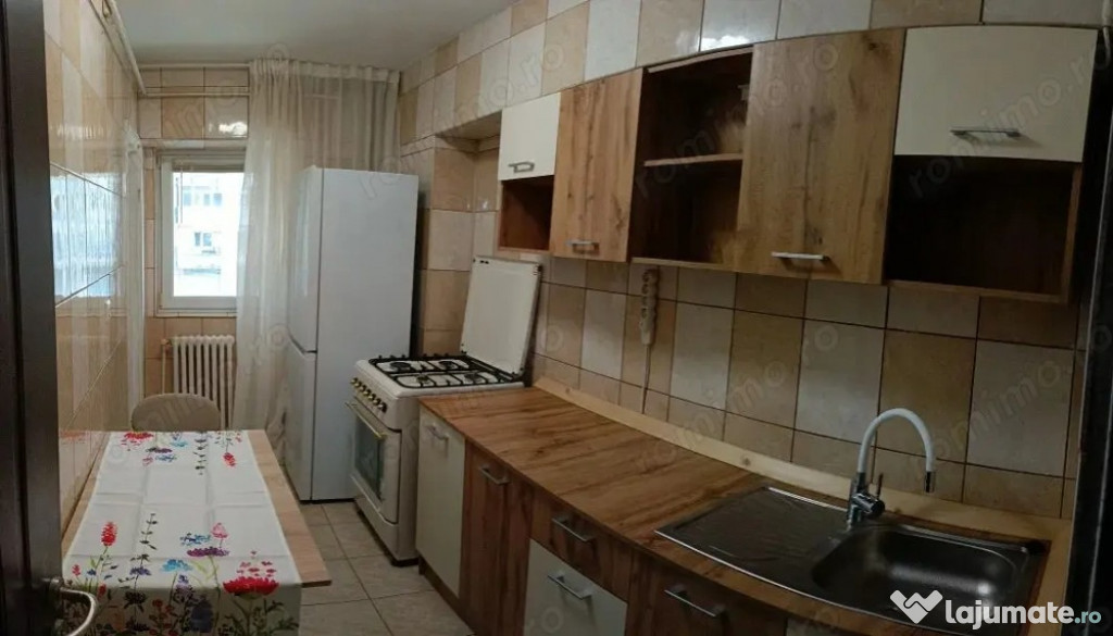 Garsoniera zona Pacii