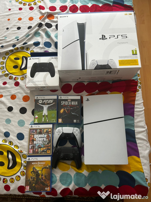 PlayStation 5 cu 2 controlere