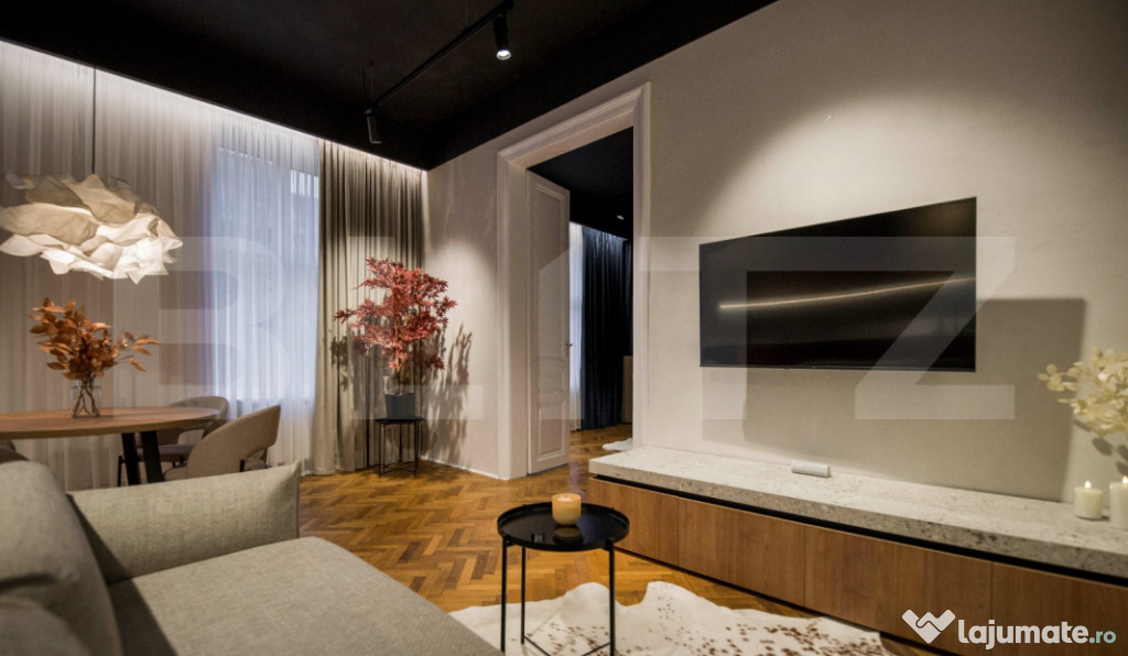 Apartament istoric de excepție, renovat premium – Piața