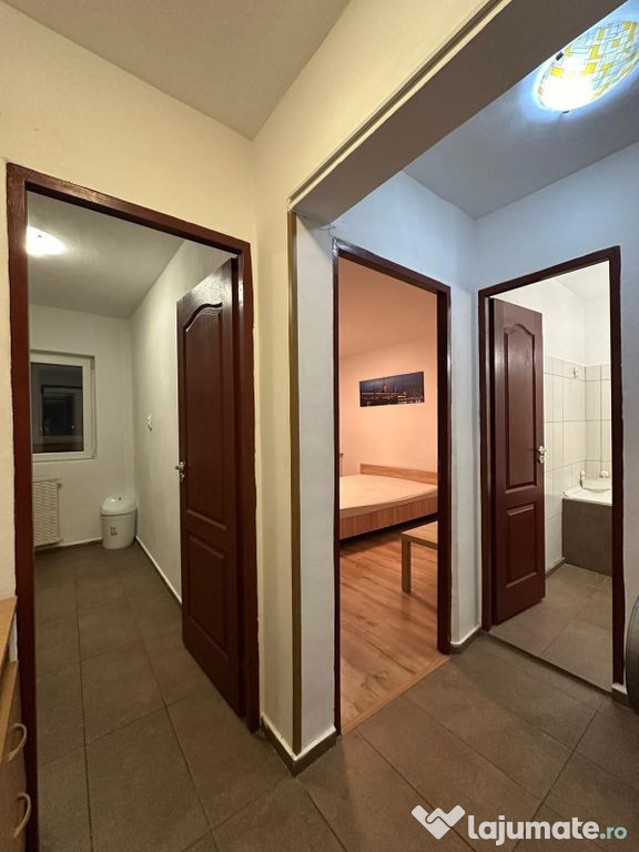 Garsoniera Decomandata - Sector 3 - Ozana