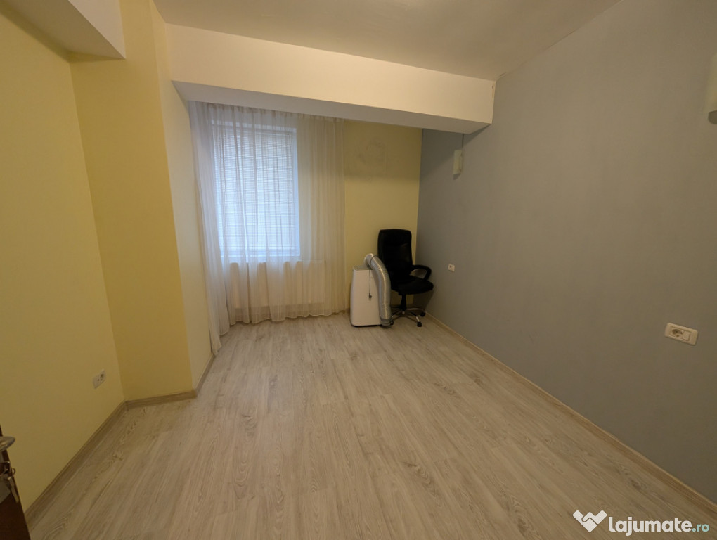 Apartament de închiriat Bloc nou parter