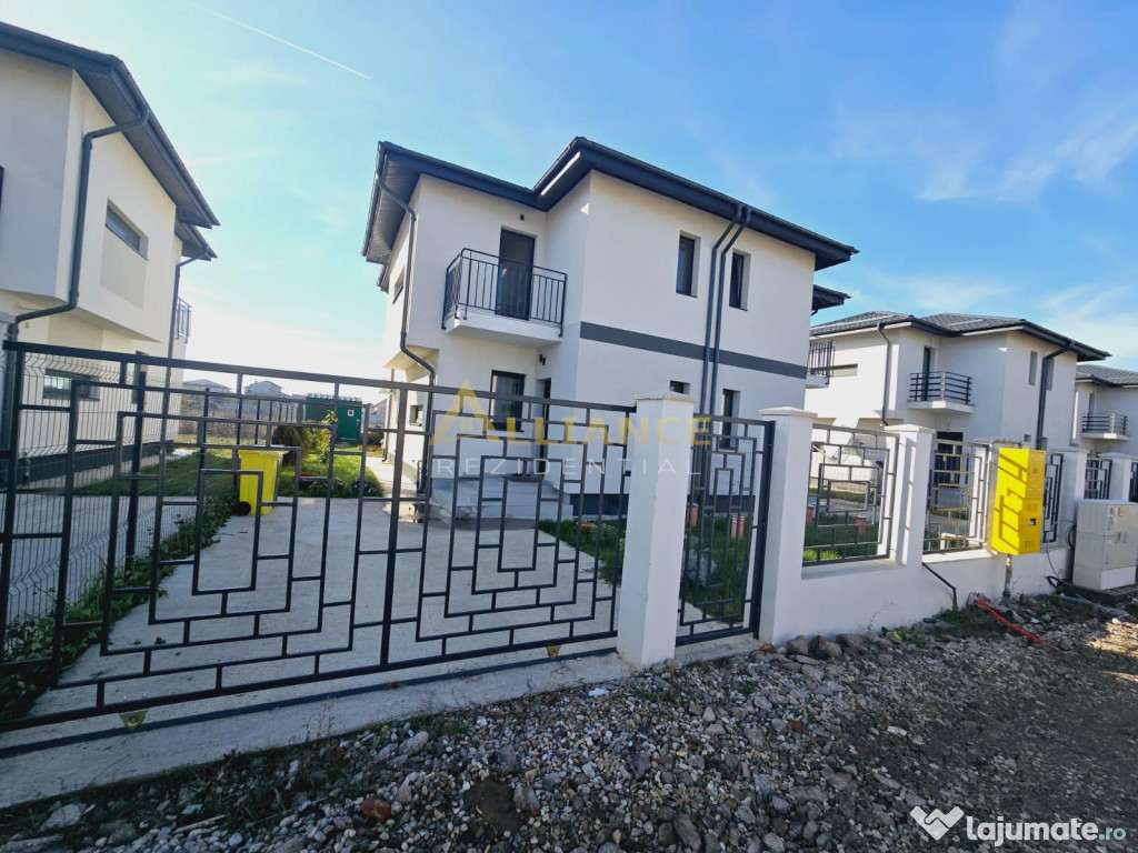 Vila tip duplex - 3 camere -2 bai - pod - 15 min de mers pe