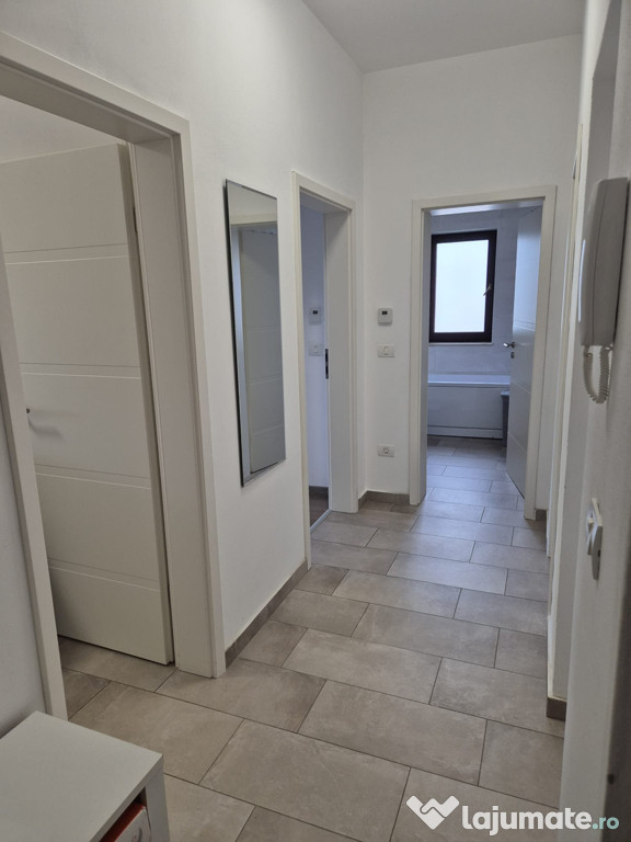 Apartament cu 2 camere cu loc de parcare si pod