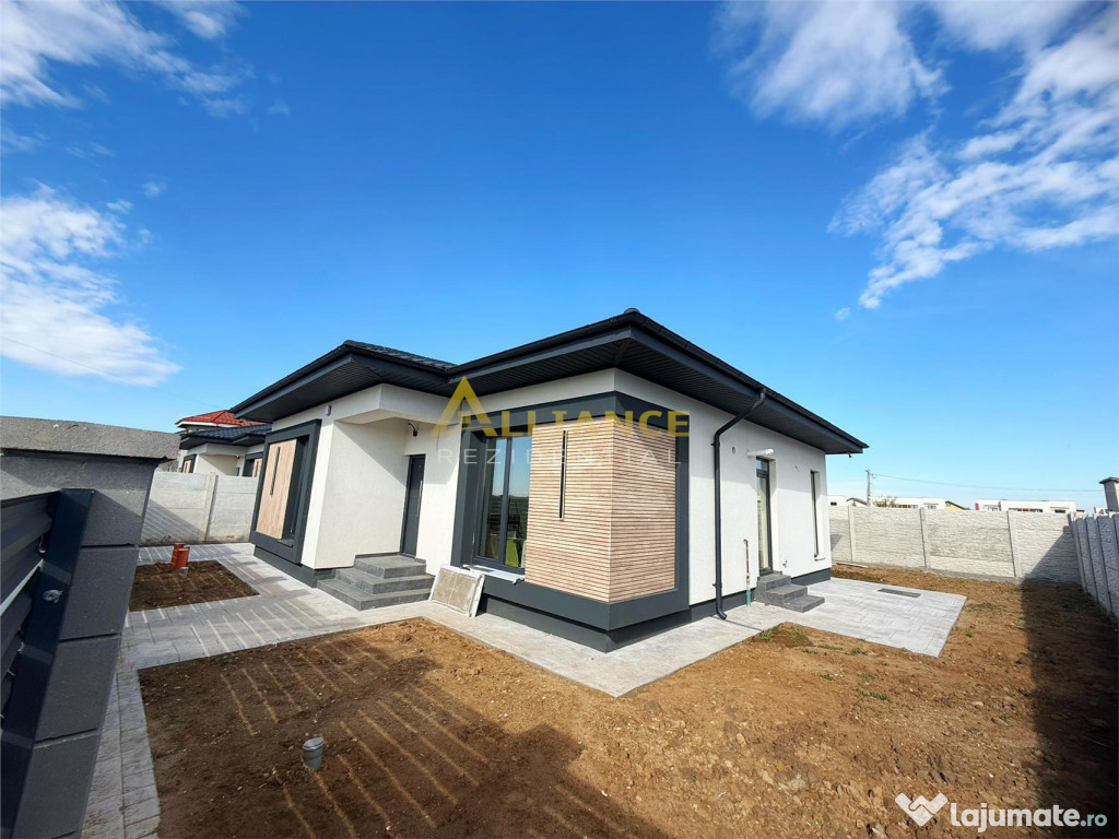 Casa Individuala / 4 Camere / 2 Bai / Teren 370 mp