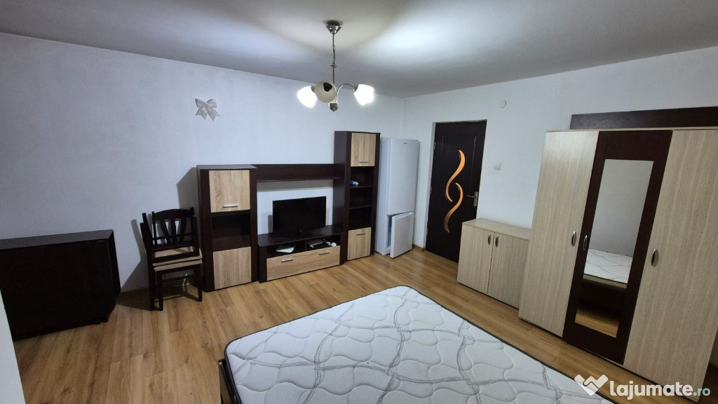 Garsonieră 32 mp, mobilată complet, etaj 3 10 Amaradia, lângă Melody