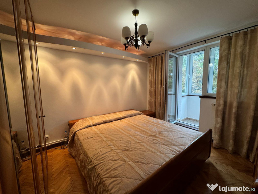 Apartament central de inchiriat, 3 camere, Radauti
