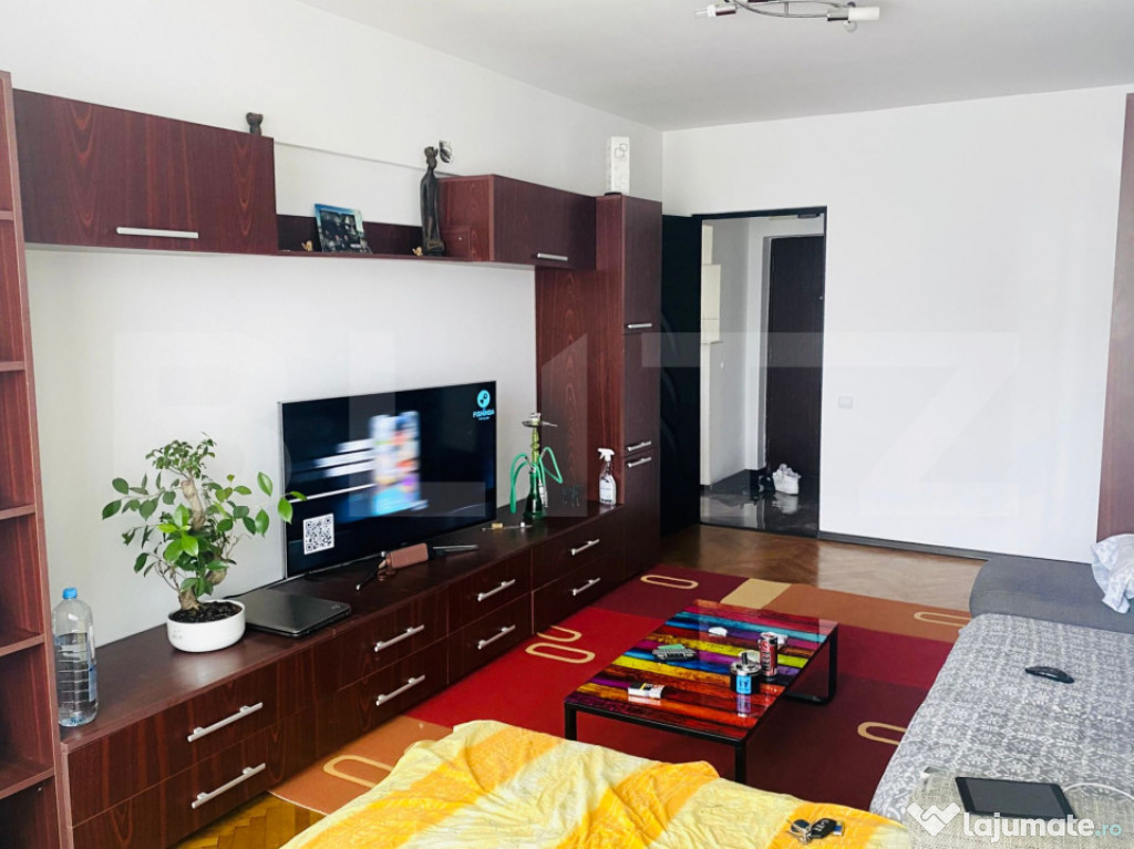 Apartament 2 camere, decomandat, 43mp, zona Micro II